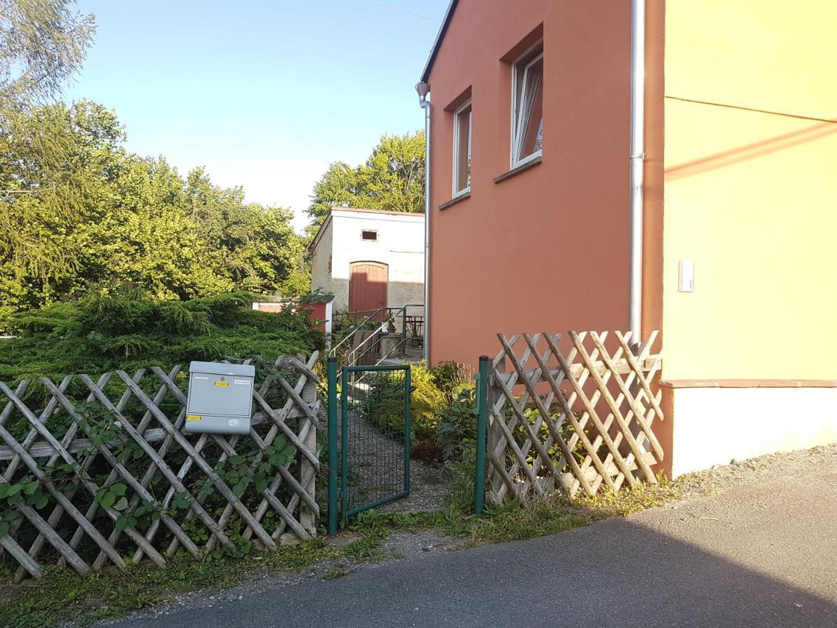 Ferienwohnung Ost - Alte Schule Sachswitz Greiz Exterior photo
